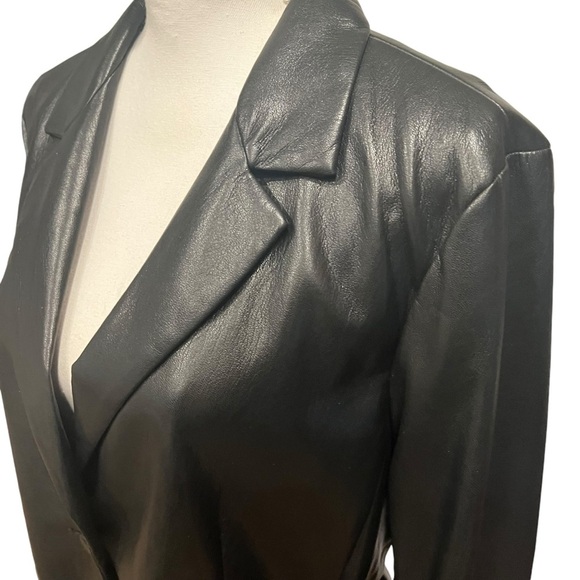 7 For All Mankind Faux Vegan Leather Belted Jacket Blazer Black Size Large - Picture 15 of 16